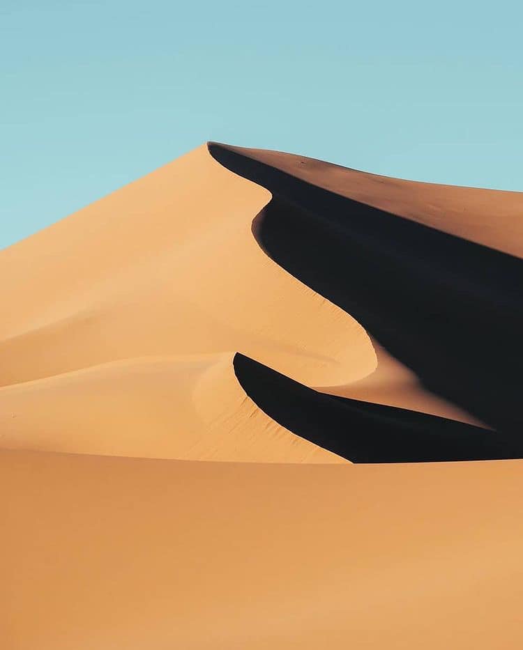 the glden dunes of Merzouga desert